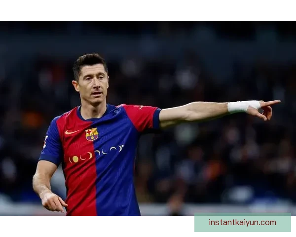 德甲射手榜风云：莱万表现稳健，争夺进球王的竞争愈发激烈